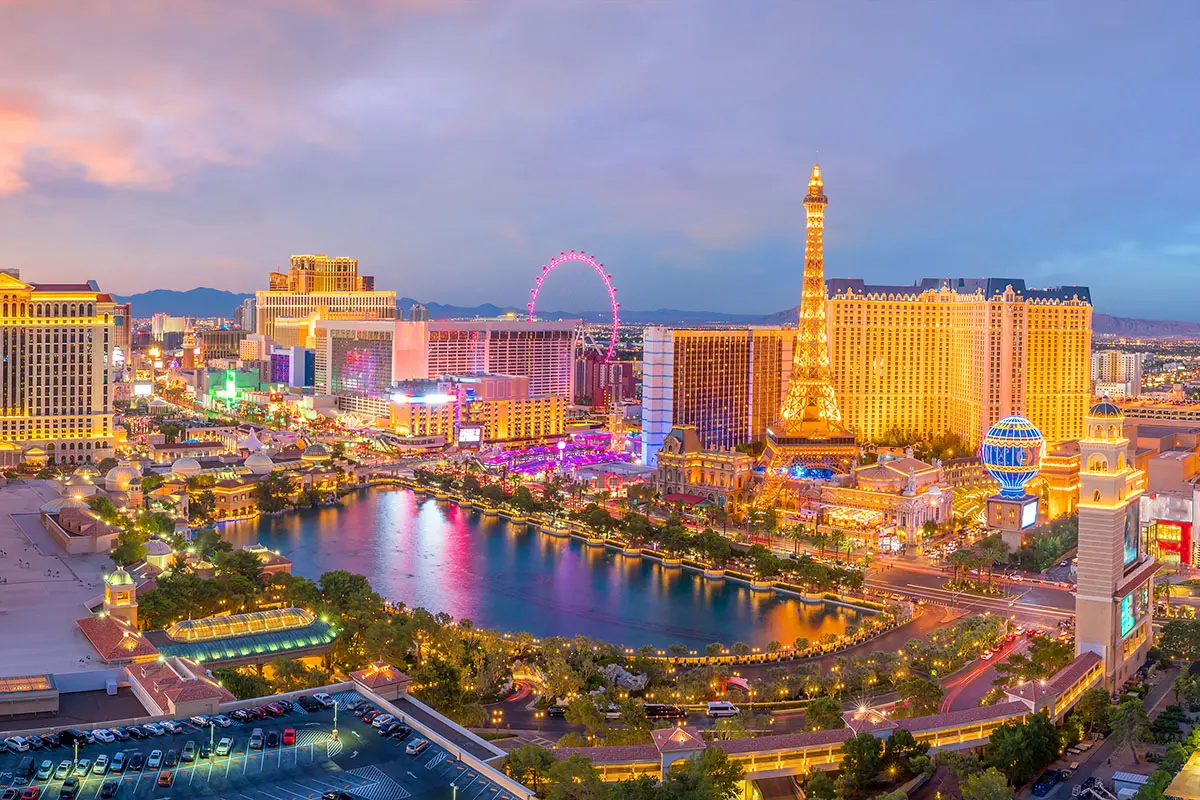 Western USA 10D9N (Bus)