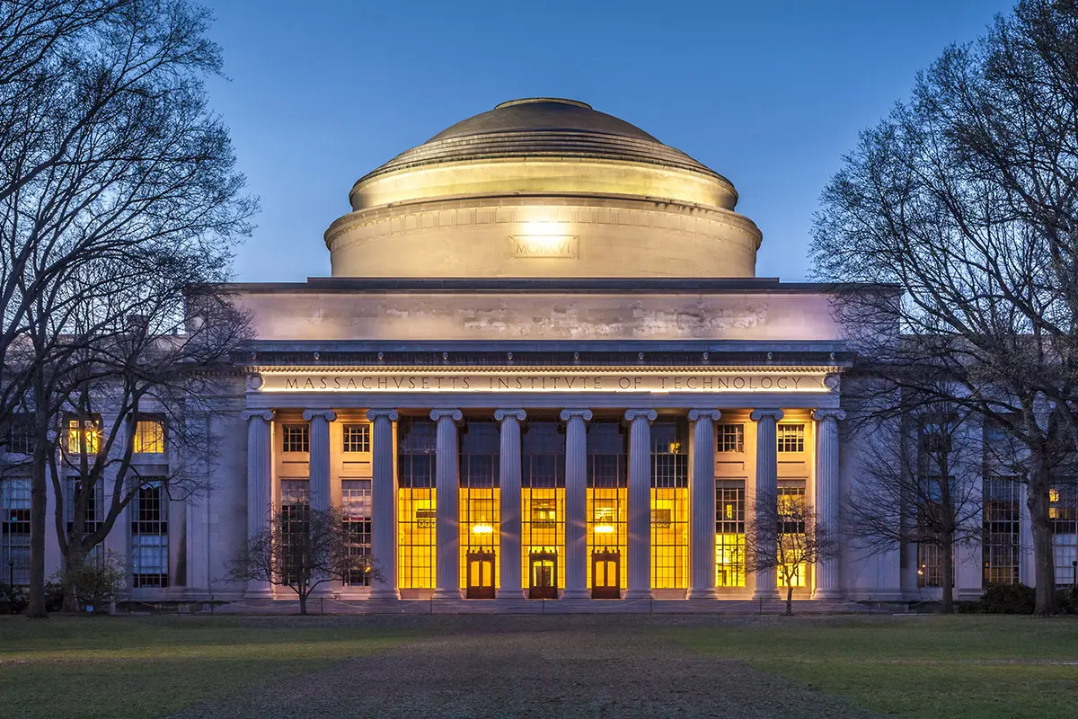 MIT (Massachusetts Institute of Technology)